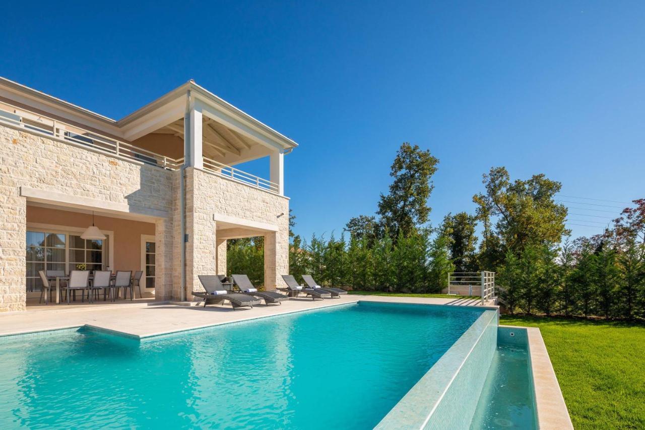 Villa Divine By Ilc Brtonigla Ngoại thất bức ảnh