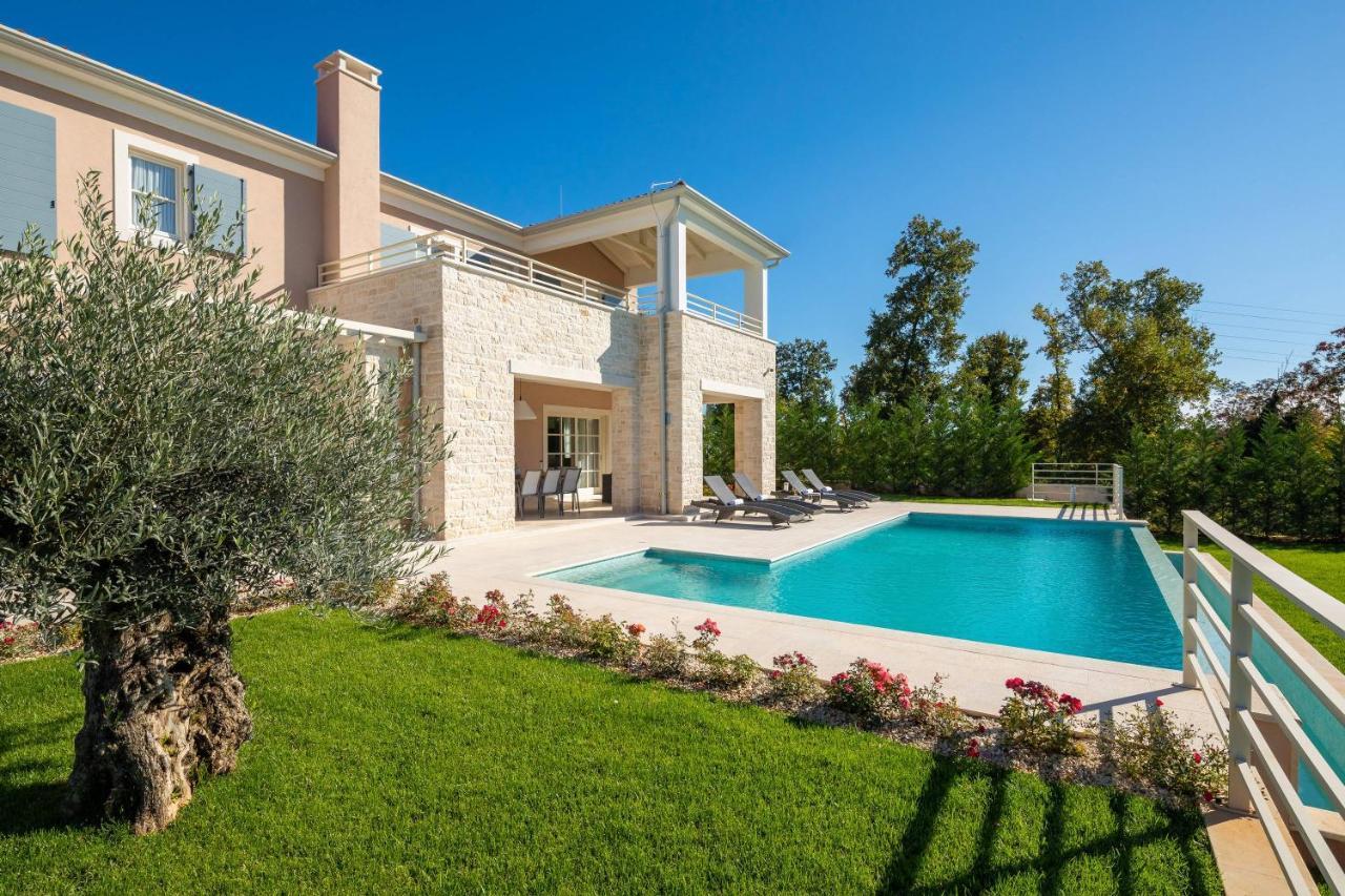 Villa Divine By Ilc Brtonigla Ngoại thất bức ảnh